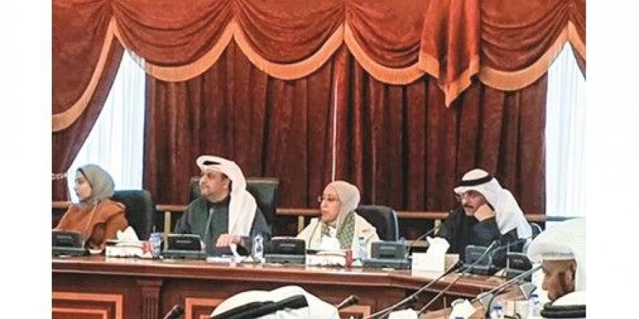 «الشؤون»:
دراسة
لإسناد
مهمة
المقاصف
المدرسية
إلى
«التعاونيات»
بدءاً
من
العام
الدراسي
المقبل