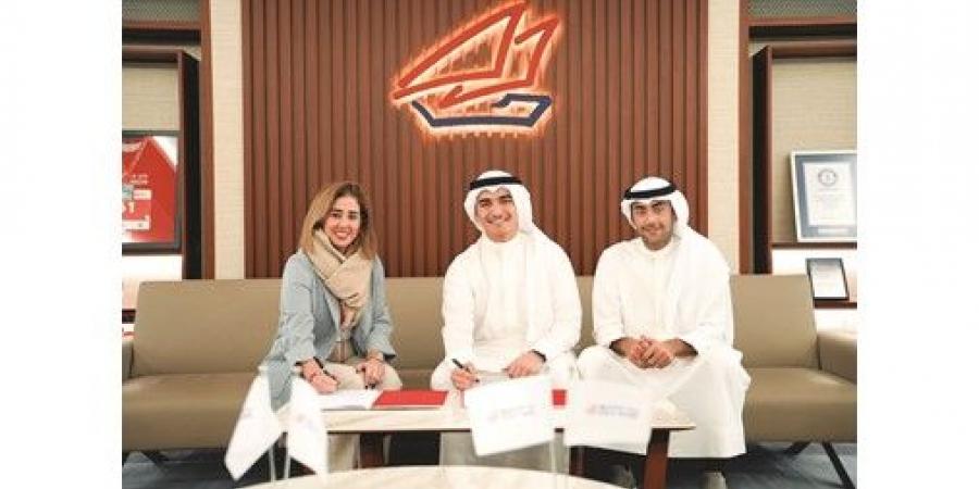 «الخليج»
يوقع
اتفاقية
شراكة
مع
«GUST»