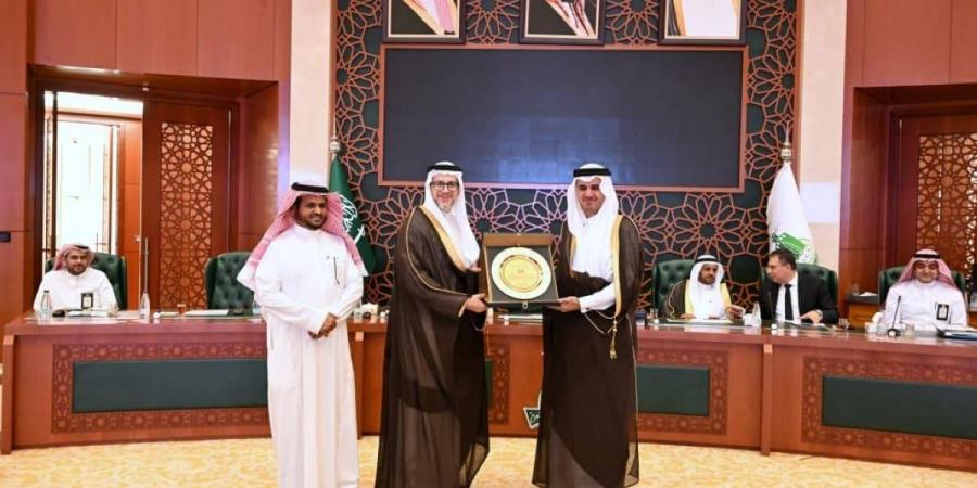 جامعة الملك عبدالعزيز و "مجمع الملك سلمان العالمي للغة العربية" يؤهلان " خبراء العربية بنسخته الثانية " من 18 دولة 