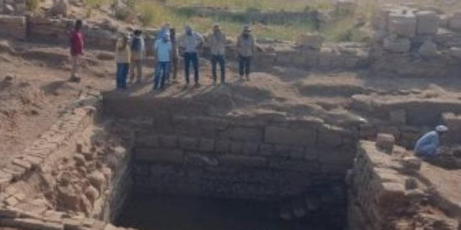 البعثة الأثرية الصينية بالكرنك تكتشف بحيرة مقدسة و3 مقصورات للإله أوزيريس