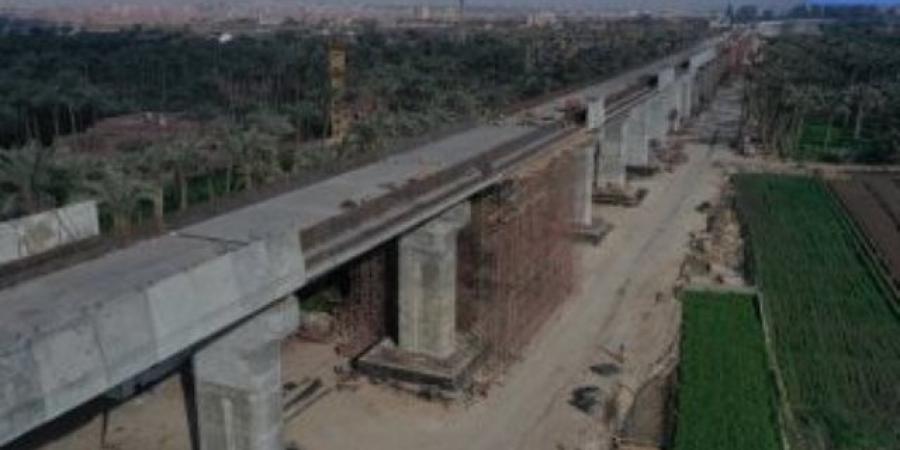 بأيدي مصرية.. "كوبري النيل السريع" بحلوان يحقق رقما قياسيا بطول 2.5 كم.. صور