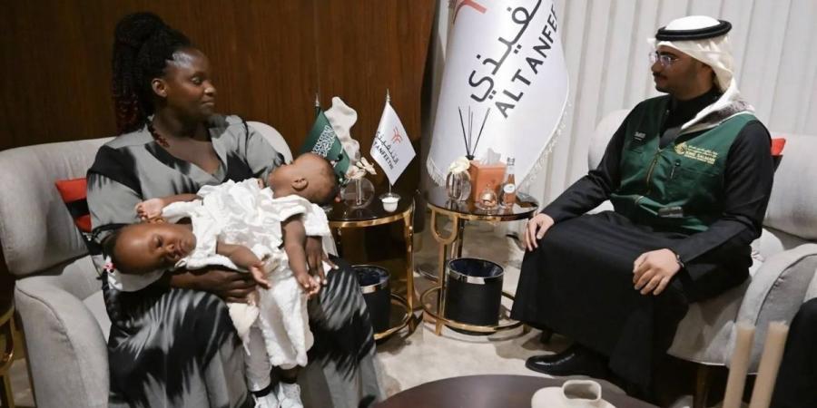 إنفاذًا لتوجيهات خادم الحرمين الشريفين وولي العهد.. وصول التوأم الملتصق التنزاني (نانسي ونايس) إلى الرياض