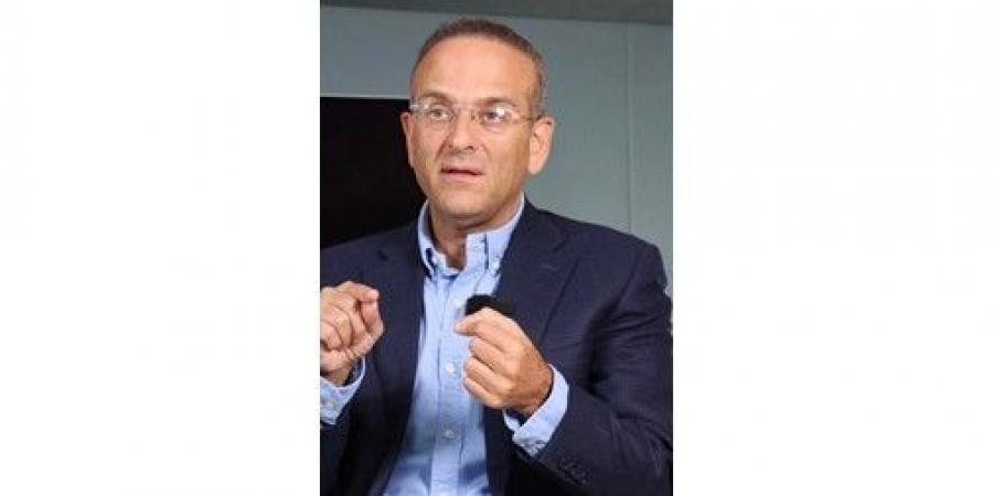 اقتصاد لبنان تحت الصدمة ويحارب الاختناق قبل الانفراج