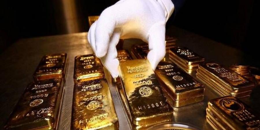 الذهب يقلص مكاسبه وسط اتهامات إيرانية بانتهاك الهدنة