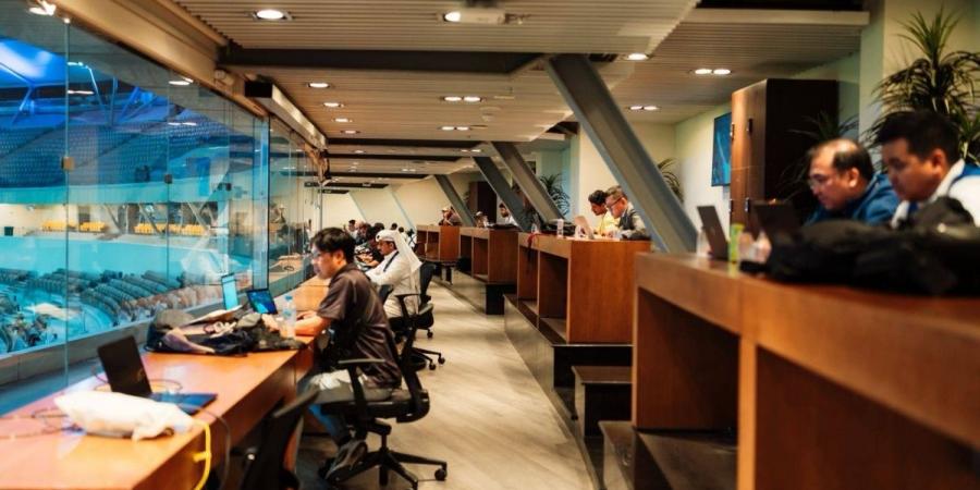 المركز الإعلامي لنهائيات دوري أبطال آسيا للنخبة في جدة يوفر بيئة عمل متكاملة للصحفيين والمصورين