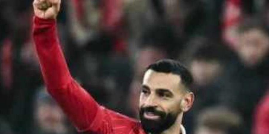 هل انهارت غرفة ملابس ليفربول؟.. تطورات جديدة فى أزمة محمد صلاح وسلوت