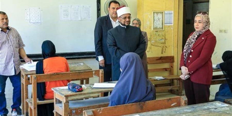 اليوم، امتحان مادة “الصرف” لطلاب القسم العلمي للثانوية الأزهرية