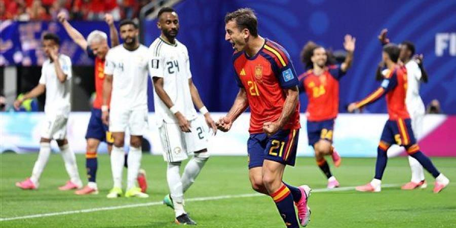 كأس العالم، إسبانيا تقسو على السعودية بثلاثية في الشوط الأول (صور)