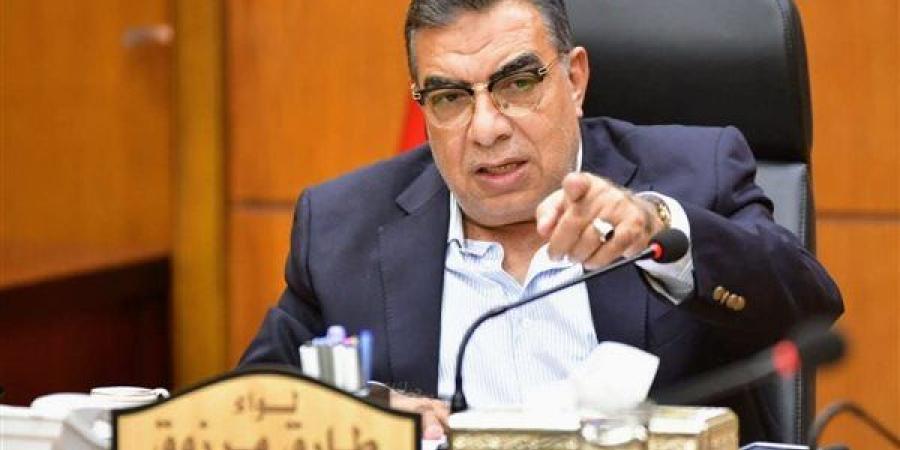 إحالة 3 مسؤولين بالدقهلية للتحقيق بتهم فساد وتسهيل البناء على أرض زراعية