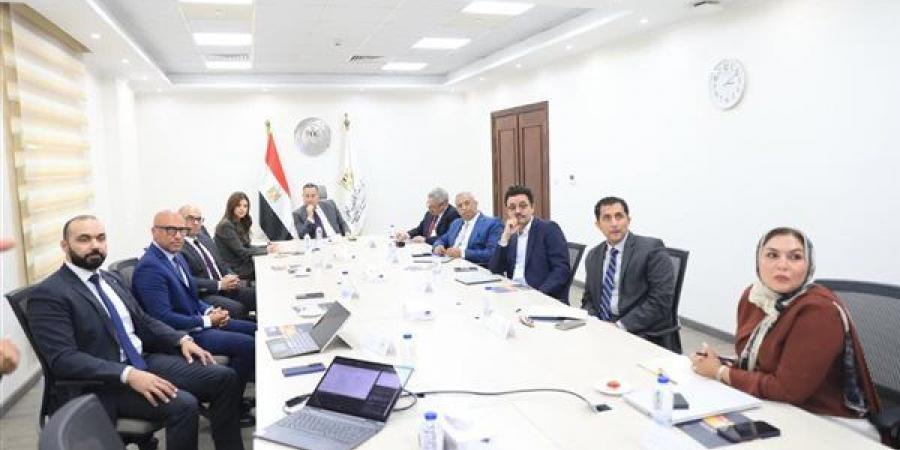 وزير التعليم العالي يبحث مع مايكروسوفت تعزيز التعاون في التحول الرقمي