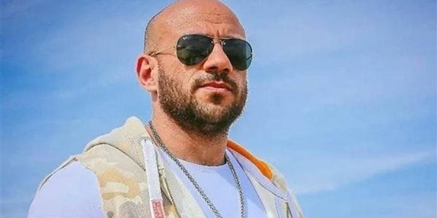 أحمد مكي يبدأ التحضير لفيلم "فرصة سعيدة"