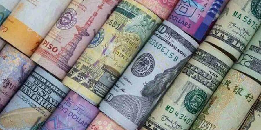 أسعار العملات الأجنبية والعربية أمام الجنيه في بنك القاهرة بمنتصف تعاملات اليوم