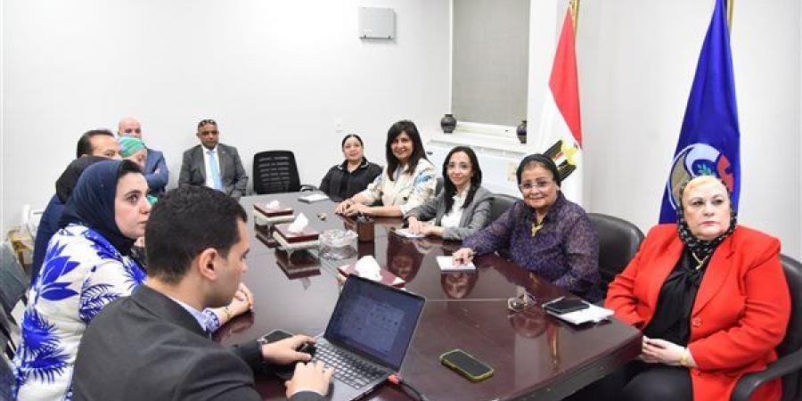 نائب وزير الصحة تتابع جهود تطوير مراكز تنمية الأسرة والطفل بالبحيرة