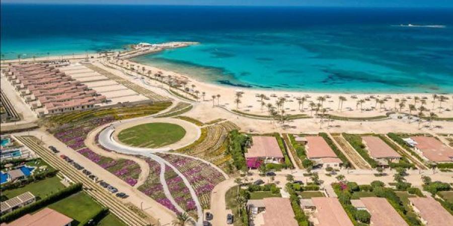 "سيزر".. منتجع ساحلي متكامل بأعلى معايير الجودة على شواطئ رأس الحكمة