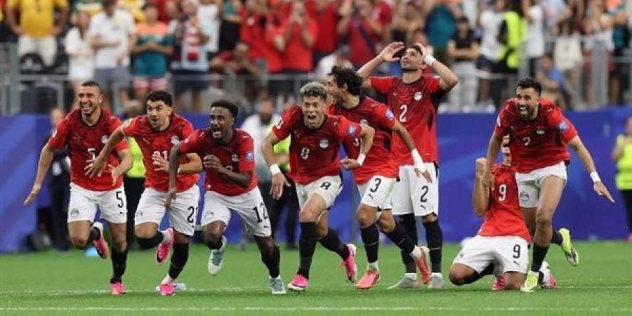 ليلة الحلم المونديالي.. مواجهة تاريخية بين مصر والأرجنتين من أجل ربع النهائي.. إنجاز غير مسبوق ينتظر الفراعنة.. صدام صلاح وميسي ليس جديدا.. أوراق حسام حسن الرابحة.. وتريزيجيه على أبواب نادي المائة