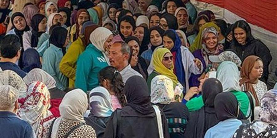 حظر التحويل للمدارس الدولية يفتح باب التساؤلات، وخبير تربوي يكشف السيناريو الأفضل للتطبيق