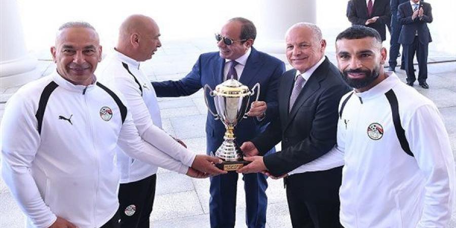50 صورة ترصد استقبال السيسي للاعبي المنتخب الوطني لكرة القدم