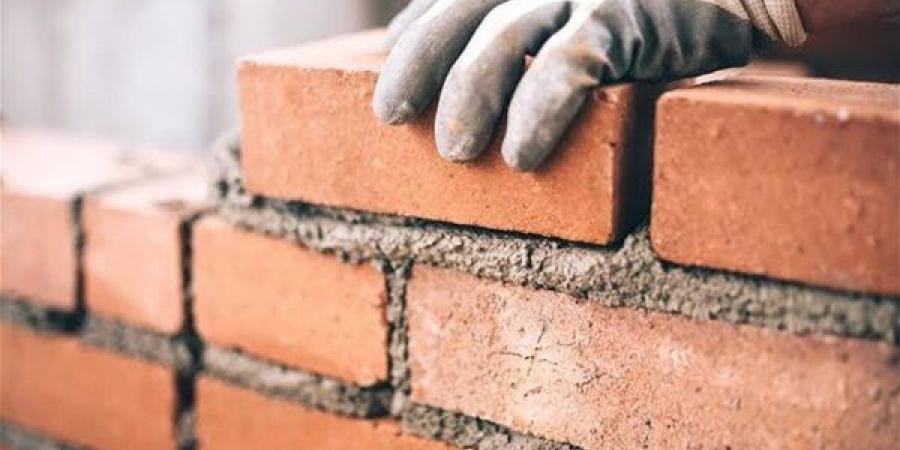 أسعار الطوب الأحمر في سوق مواد البناء اليوم الأحد