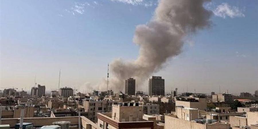 وكالة الأنباء الإيرانية: انهيار برج المراقبة البحرية في ميناء تشابهار بالكامل بعد هجوم أمريكي
