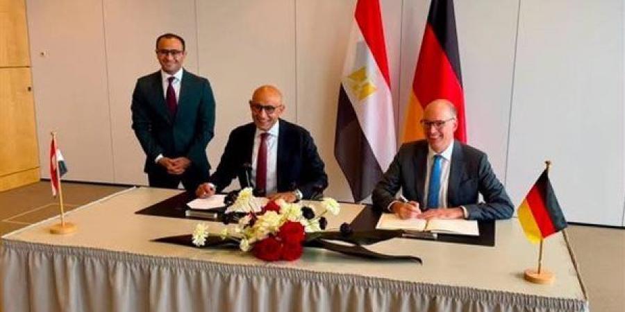 وزير التعليم يوقع مع برلين إعلان نوايا لتطوير المدارس الفنية المصرية الألمانية