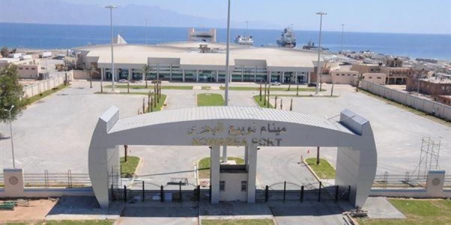 تداول 22 ألف طن بضائع بموانئ البحر الأحمر