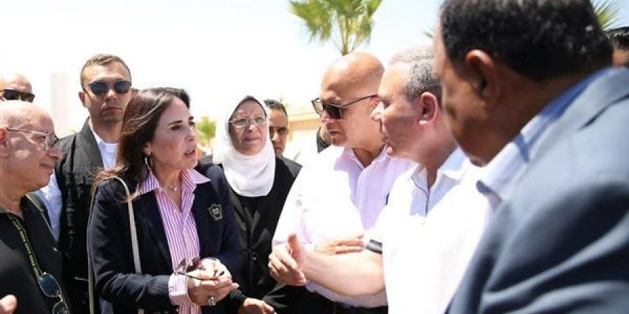 وزيرة الإسكان ومحافظ مطروح في جولة تفقدية بعدد من مشروعات مياه الشرب والصرف الصحي