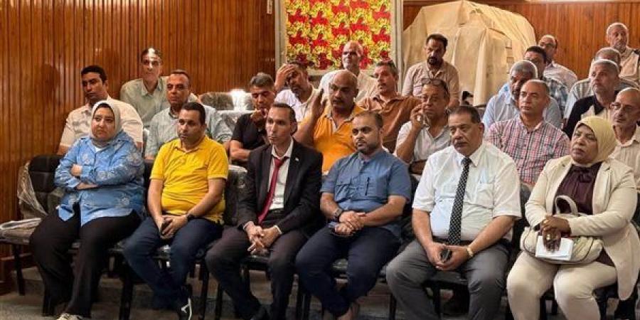 مدير تعليم الإسكندرية يتابع استعدادات انطلاق امتحانات الدور الثاني للشهادة الإعدادية