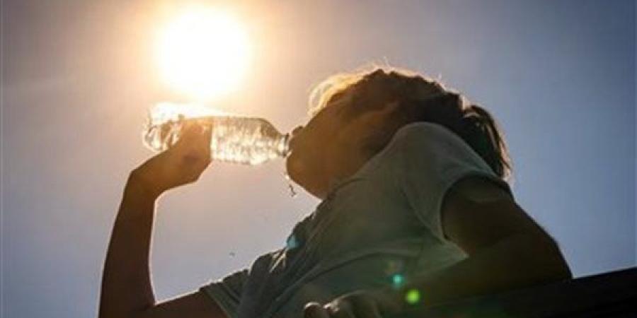 10 نصائح تجنبك مخاطر الموجة الحارة