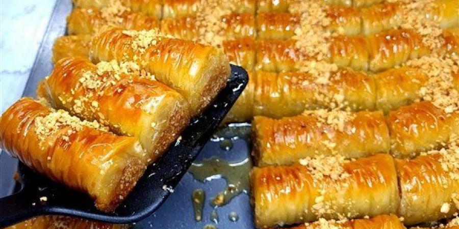 طريقة عمل البقلاوة في البيت، وصفة ناجحة بطعم المحلات