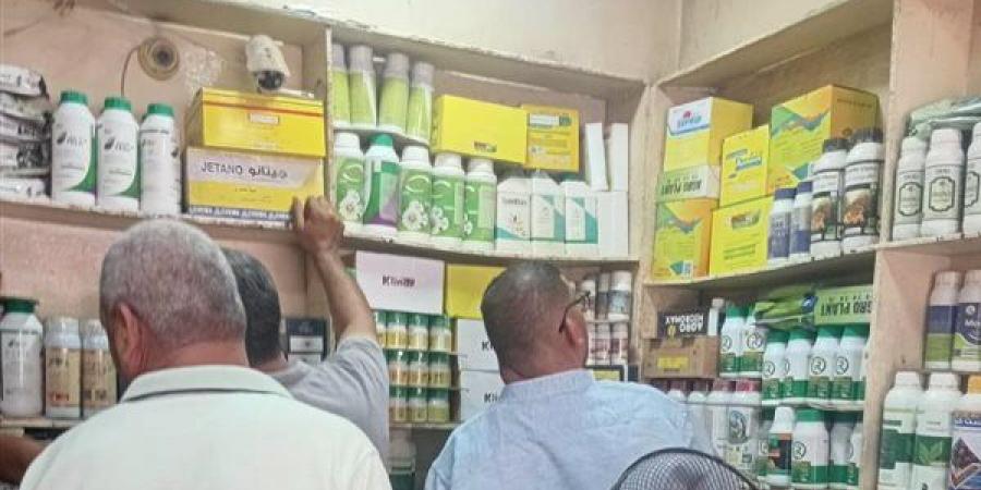 التحفظ على 120 عبوة مبيد غير مصرح بتداولها قبل بيعها بالفيوم