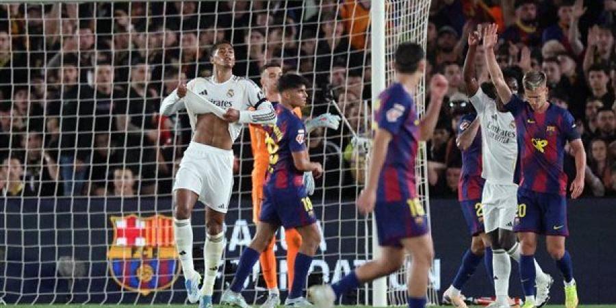 برشلونة يتلقى صدمة كبيرة بشأن مهاجمه الجديد