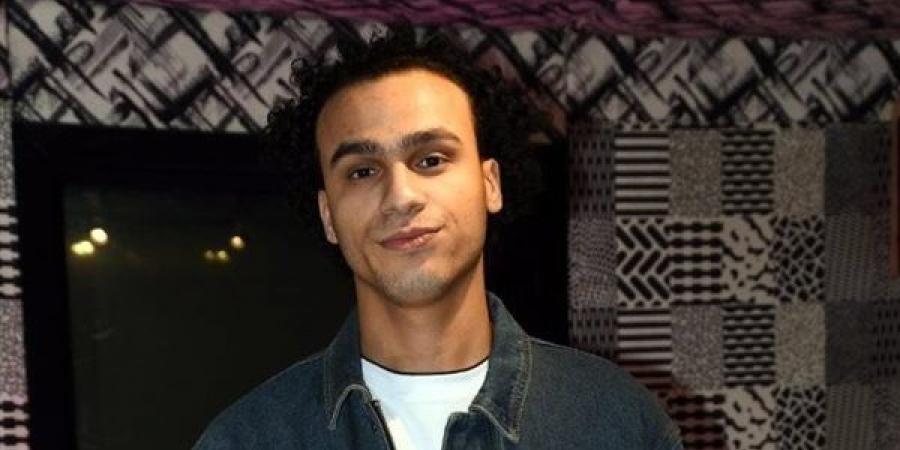 من أغاني عمرو دياب لإثارة الجدل.. هل دخل مصطفى حدوتة في حرب مع الوسط الشعري؟