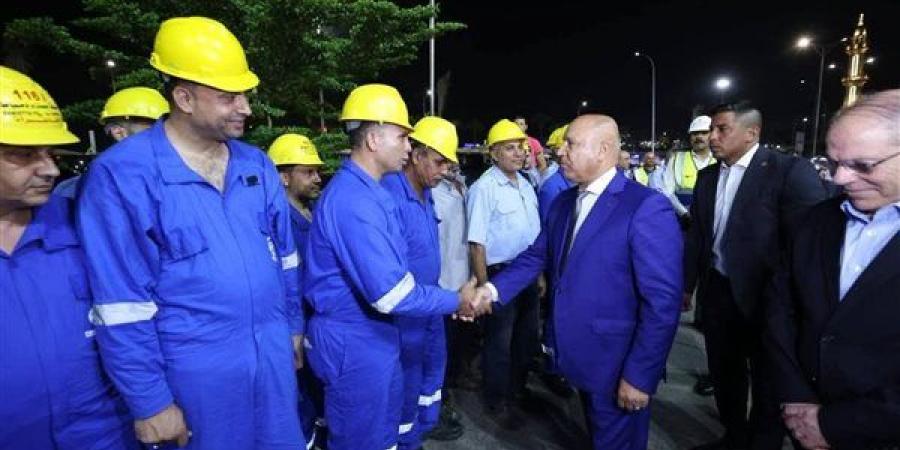 كامل الوزير من ميناء دمياط: شكرا لأبطال القاطرات وإنقاذ السفينتين ملحمة وطنية جسدت أعلى درجات الاحترافية