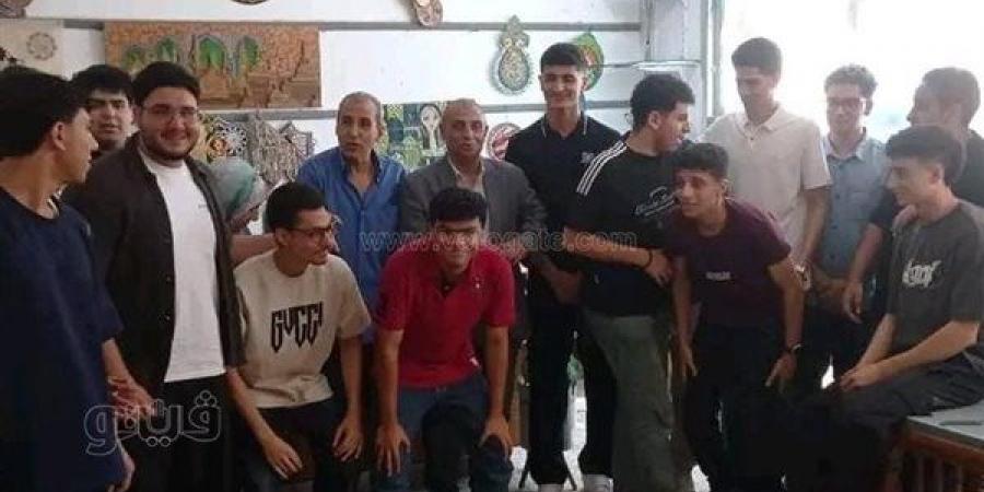 بعد الجدل حول نتائج الثانوية، مدرسة فاقوس للغات تستقبل أوائلها وتستحضر سنوات من التفوق (صور)