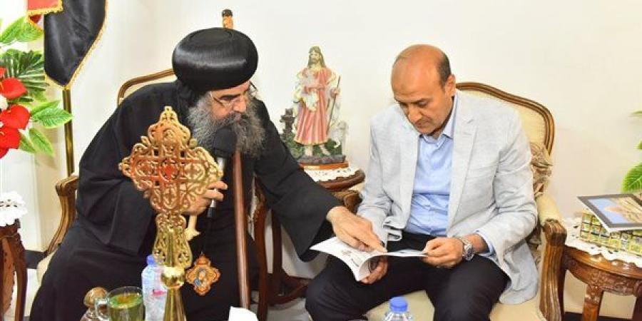 محافظ أسيوط يتفقد دير الشهيد مارمينا العجائبي بجبل أبنوب