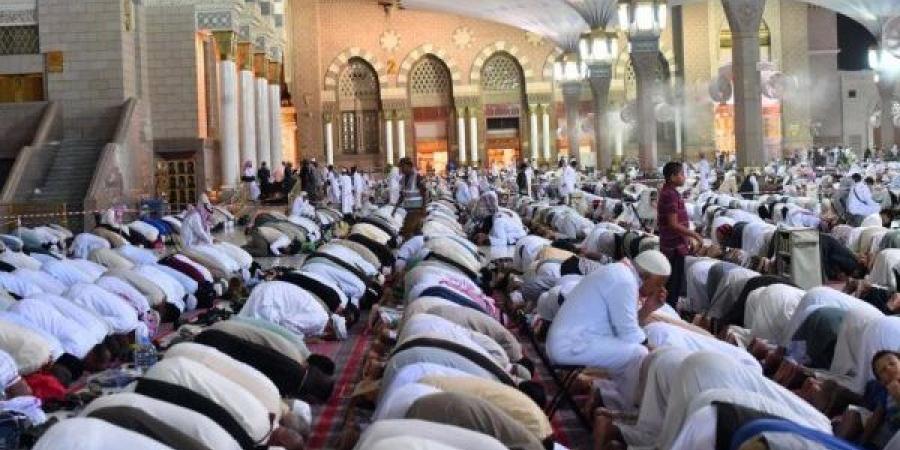 موعد أذان العشاء اليوم الأحد 9 - 8 - 2026 في القاهرة والمحافظات