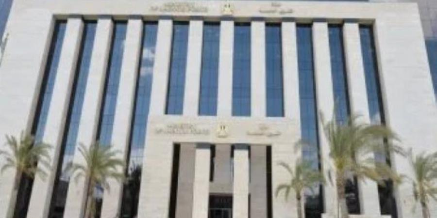 وزارة العمل تعلن عن فرص عمل للخريجين برواتب تصل لـ 20 ألف جنيه