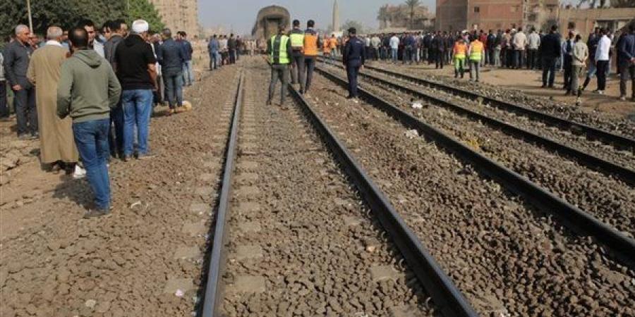 تفاصيل الساعات الأخيرة في حياة أربعيني عثر عليه متوفيا أعلى شريط السكة الحديد بالشرقية