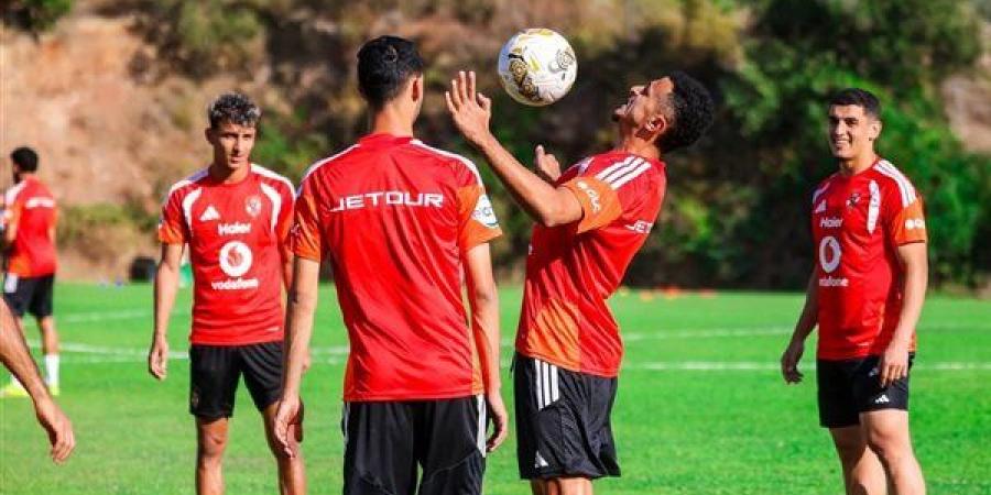 بالصفقات الجديدة، الأهلي يواجه بدلونا اليوم في أولى مبارياته بمعسكر إسبانيا