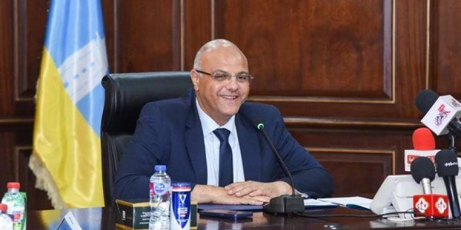 محافظ الإسكندرية: رضا المواطن أهم من أموال المستثمر ولن أوافق على زيادة كثافات الفصول
