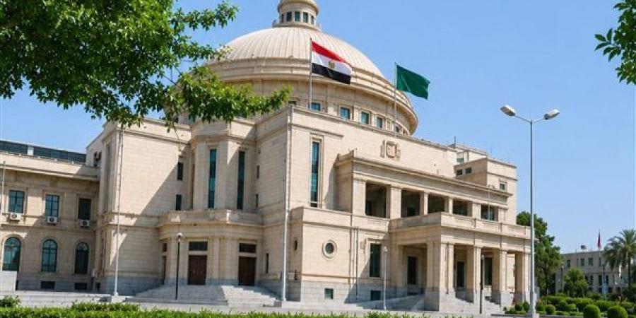 فريق عرض "البوسطجي" بعلوم القاهرة يفوز بجائزتين في المهرجان القومي للمسرح المصري