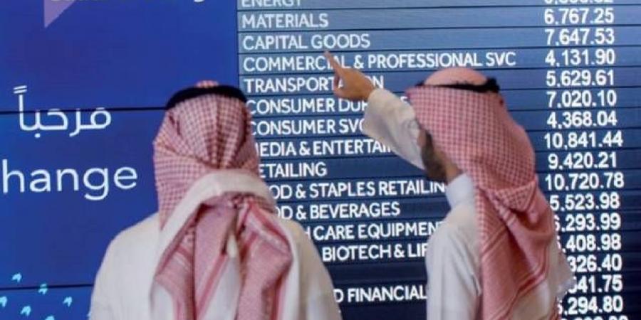 أسهم البنوك والطاقة تجتذب سيولة السوق السعودي بجلسة نهاية الأسبوع