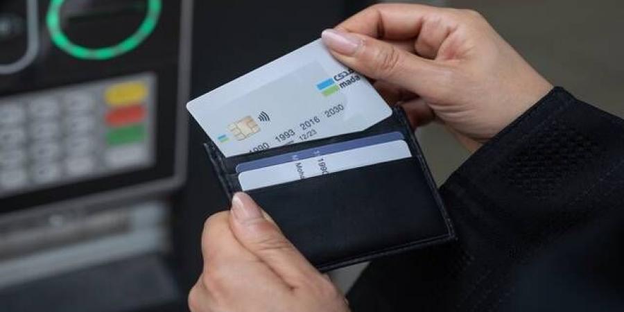 إنفاق المستهلكين بالمملكة عبر نقاط البيع ينخفض إلى 14.2 مليار ريال خلال أسبوع