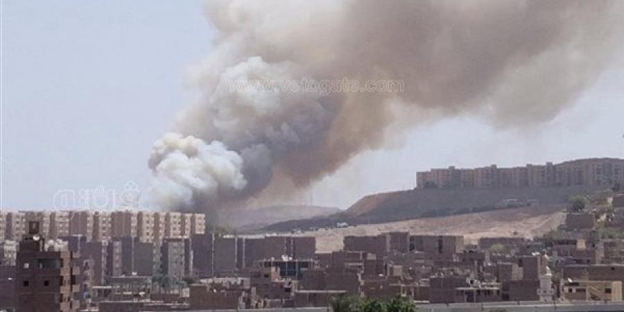 بدأ بسيارة متوقفة، الحماية المدنية تسيطر على حريق أتوبيسات مدرسة الواحة بالمقطم