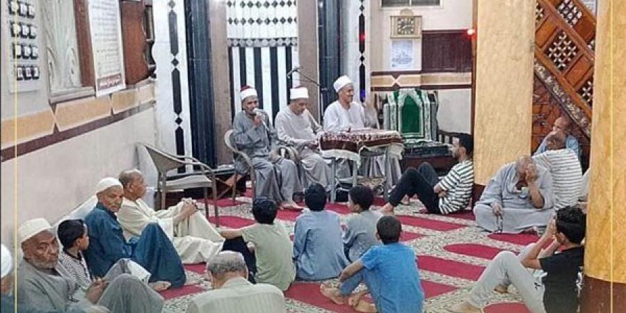 أوقاف قنا تواصل احتفالات المولد النبوي الشريف في 33 مسجدا