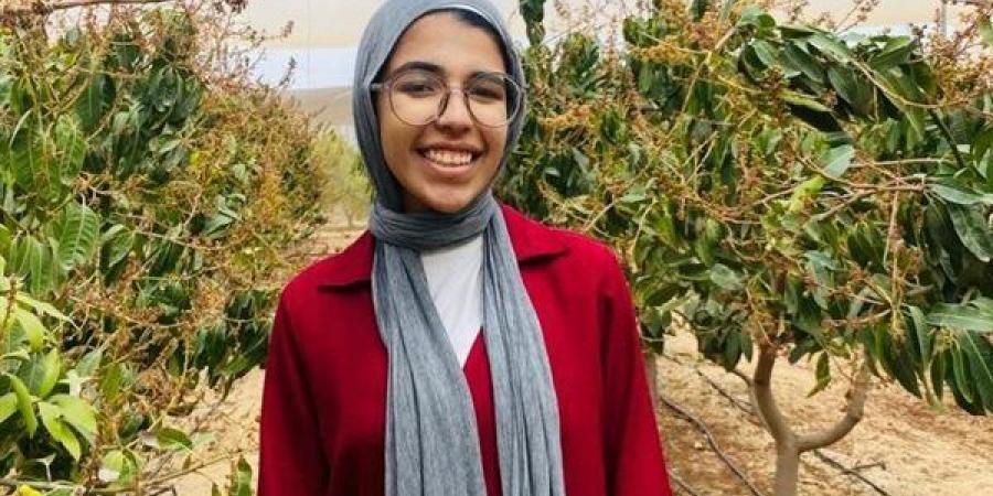 من جامعة العريش إلى الزراعة الذكية.. حنين محمود تطور مشروعا لمكافحة الآفات بالذكاء الاصطناعي