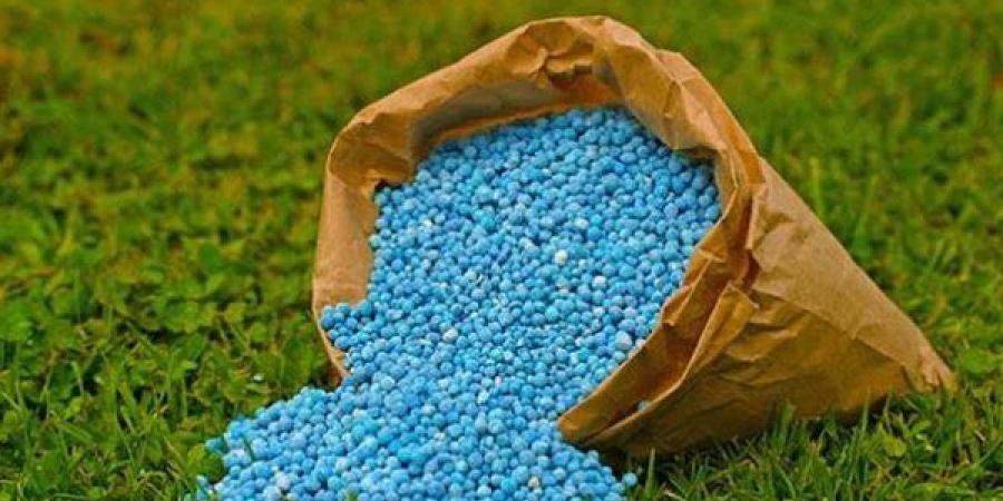 انخفاض اليوريا العادي 1218 جنيها، أسعار الأسمدة اليوم في الأسواق