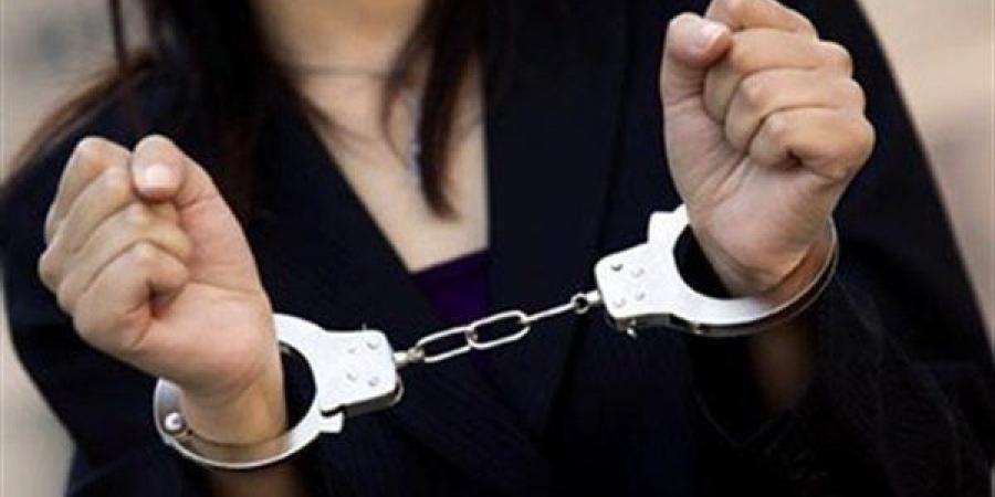 "بيخونني مع أخرى"، سيدة تنهي حياة زوجها طعنًا بسكين في السلام