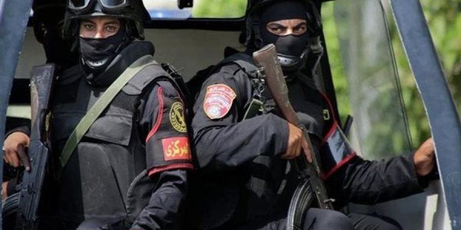 قفزة فاشلة تنتهي بالسقوط.. ضبط متهم بمحاولة سرقة منزل في المنيا