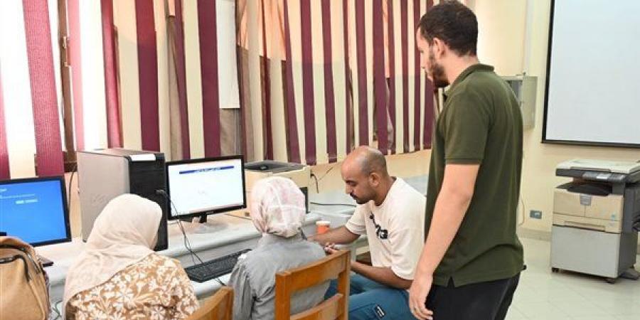 اعتماد المرحلة الثانية من تنسيق القبول بالمدارس الثانوية الفنية بالإسماعيلية